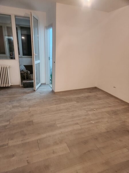 Prisaca Dornei, Titan, 10 minute metrou, chiar la parcul Titanii,